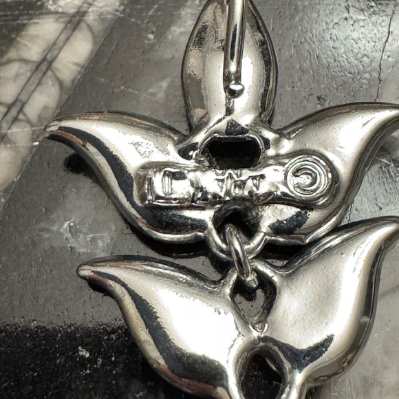 Sarah Coventry Silver pierced Leaf floral Earrings - Picture 2 of 4